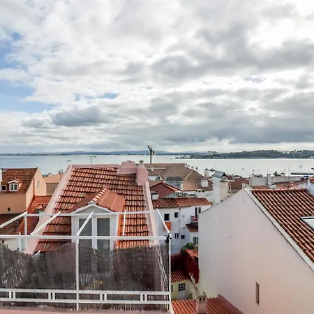 شقة 2br Terrace With Tagus View - Air-conditioned | By Airnest *