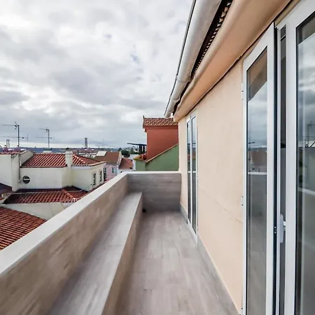 2br Terrace With Tagus View - Air-conditioned | By Airnest Lisbon